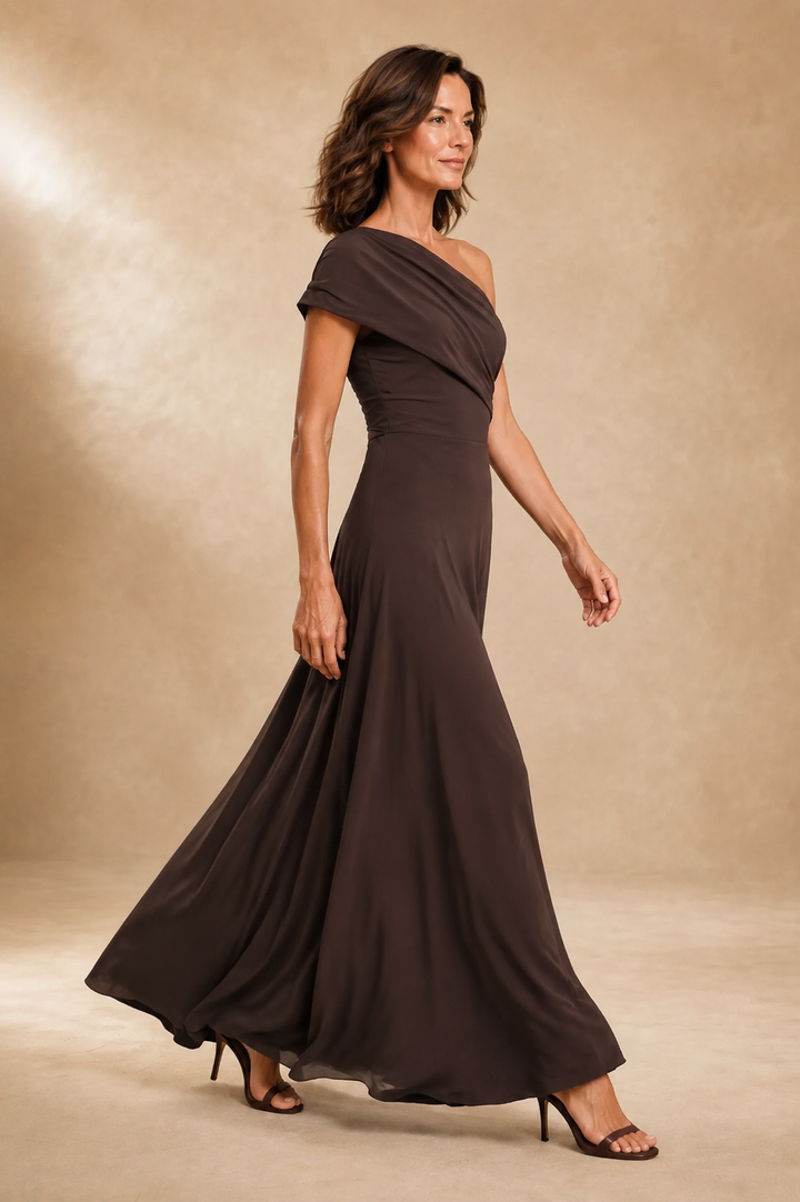 Bennett and Lowe Amelia dress, a stylish and effortless everyday dress with a comfortable fit and elegant design.