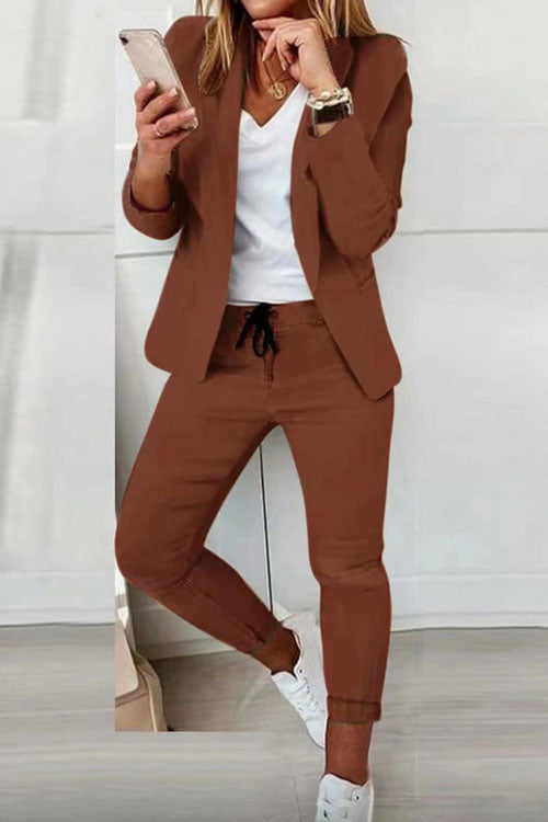 Jessica relaxed everyday pants set by Bennett and Lowe, featuring a comfortable matching top and pants in a casual style.
