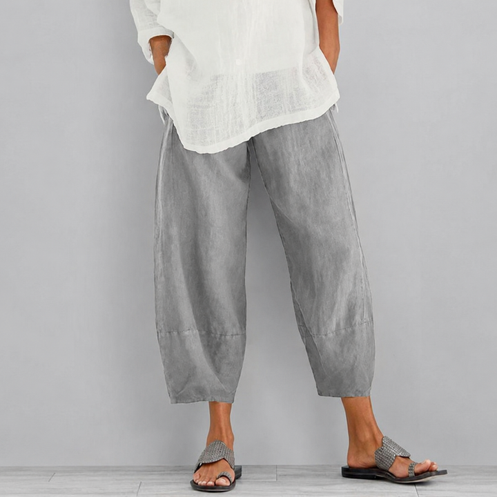 Bennett and Lowe Marina relaxed comfort pants for women in soft, flowy fabric with an elastic waistband and relaxed fit.