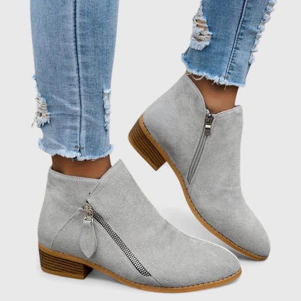 Vintage Bennett and Lowe Mari women's comfort boots with leather uppers and sturdy soles, styled for casual wear.