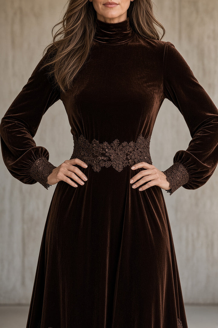 Bennett and Lowe Beverly lace-trimmed maxi dress in flowing fabric, featuring a fitted bodice and elegant length.