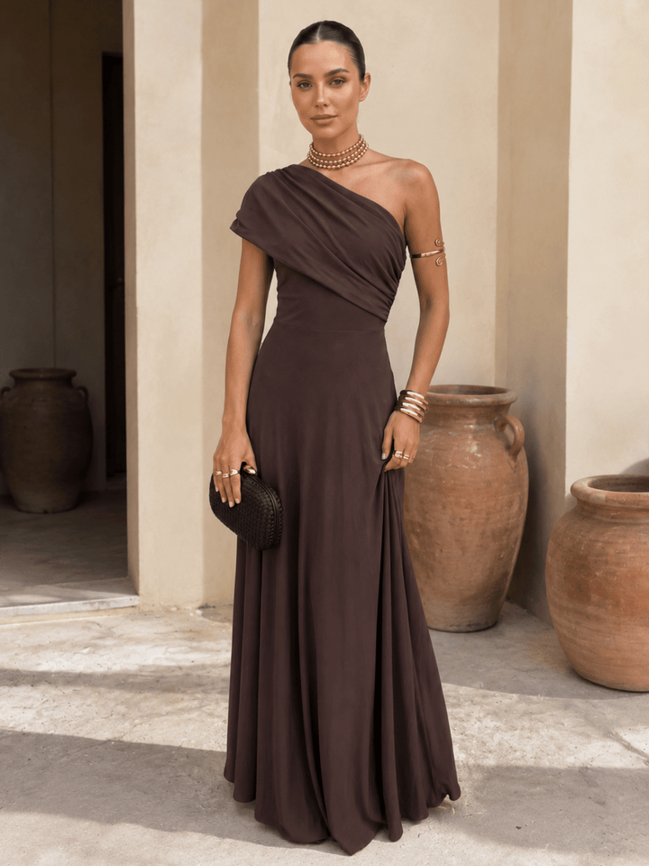 Brown Toledo-style dress for women by Bennett and Lowe, featuring a classic Adriana design with elegant details.