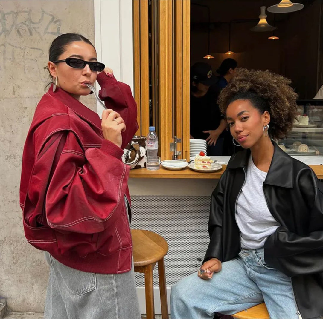 Women’s oversized quilted bomber jacket with contrast stitching, Bennett and Lowe, featuring a relaxed fit and stylish design.